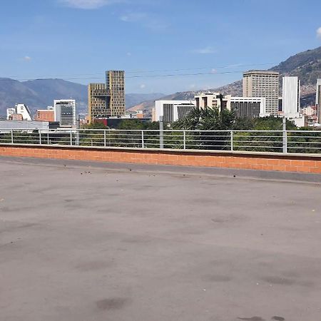 Apartamento Cerca A Plaza Mayor Медельїн Екстер'єр фото